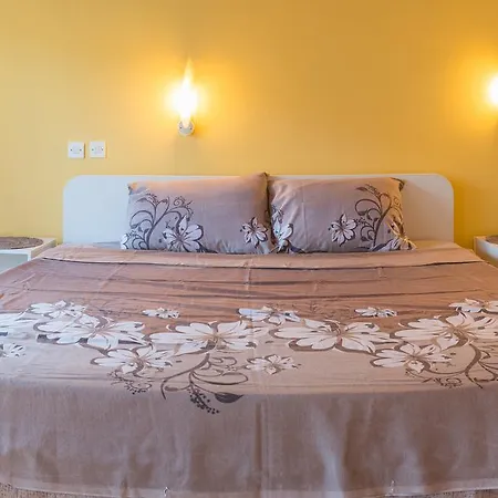Duplex ǀ 200m² ǀ 4 Bedrooms Скоп'є